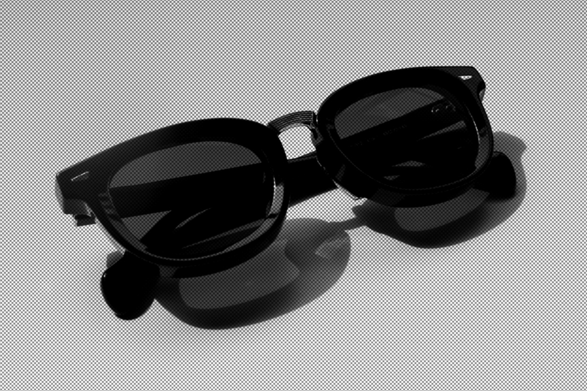 Bold Frame Design